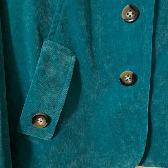 R•Q•T Beautiful Corduroy Jacket - Picture 2 of 5